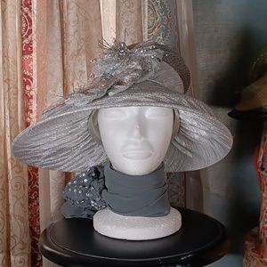 Pur Armony Silver and Gray Year Round Hat